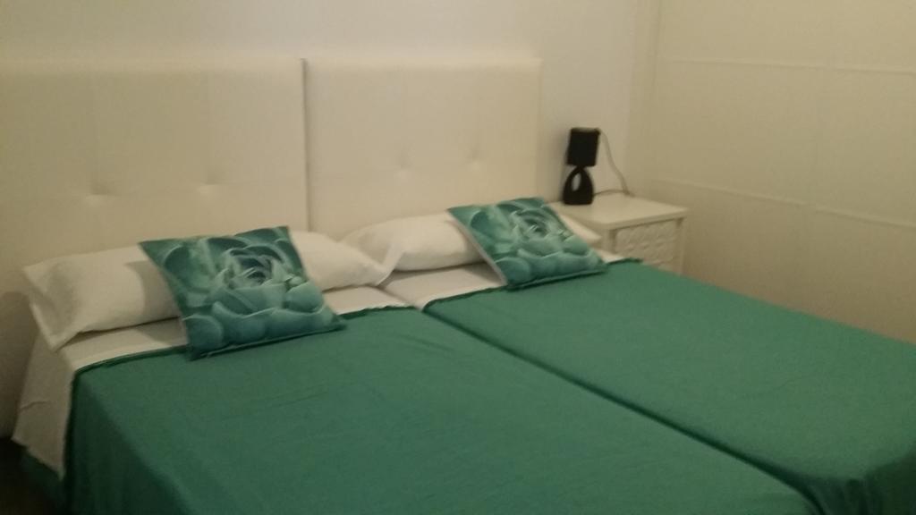 Apartamentos Iliberis Granada Zimmer foto